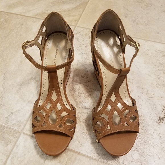 Adrienne Vittadini cinthian cream cork wedges - Picture 4 of 6